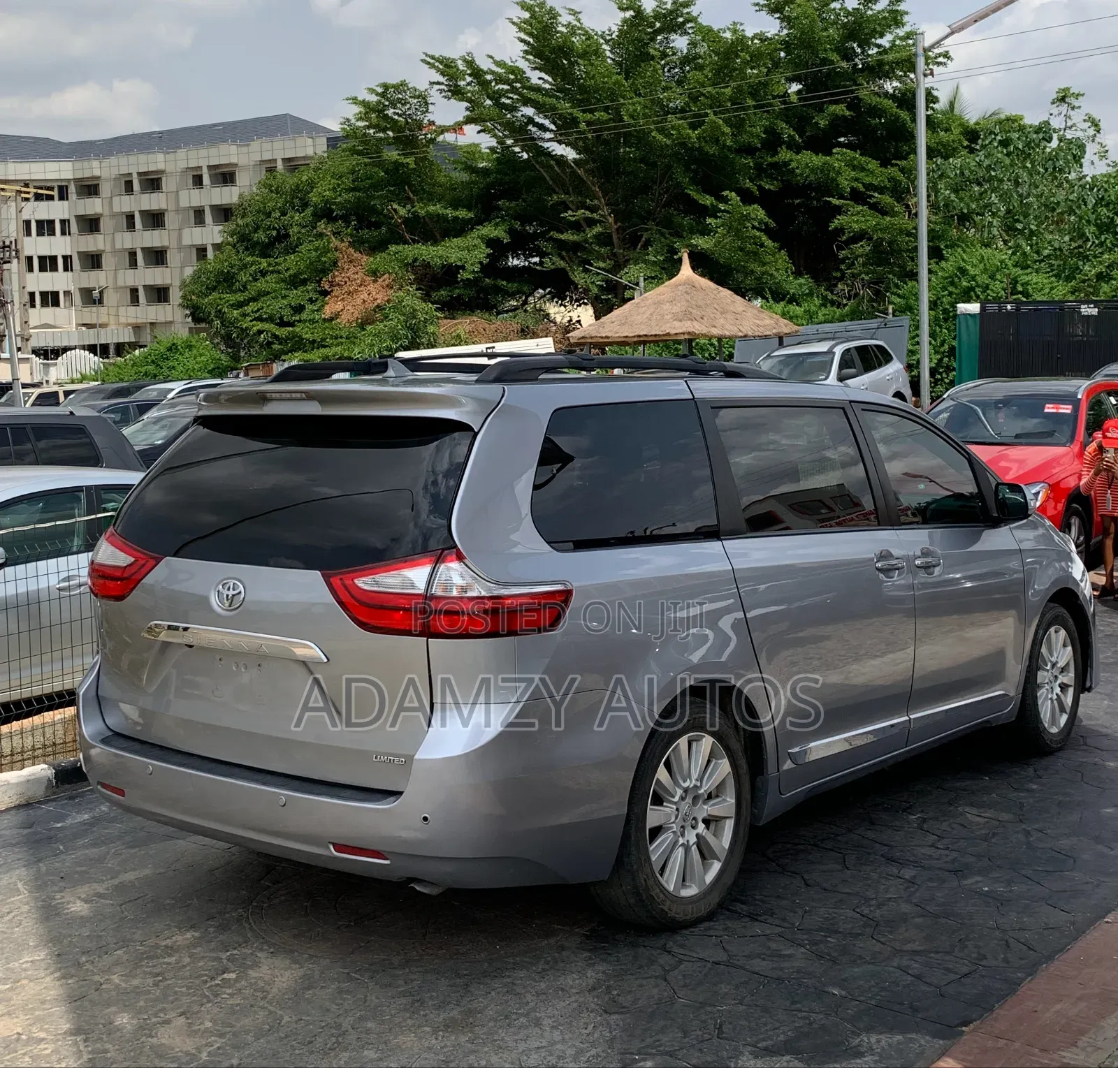 Toyota Sienna 2017 Silver