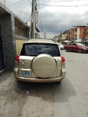 Toyota RAV4 2.0 4x4 2007 Gold