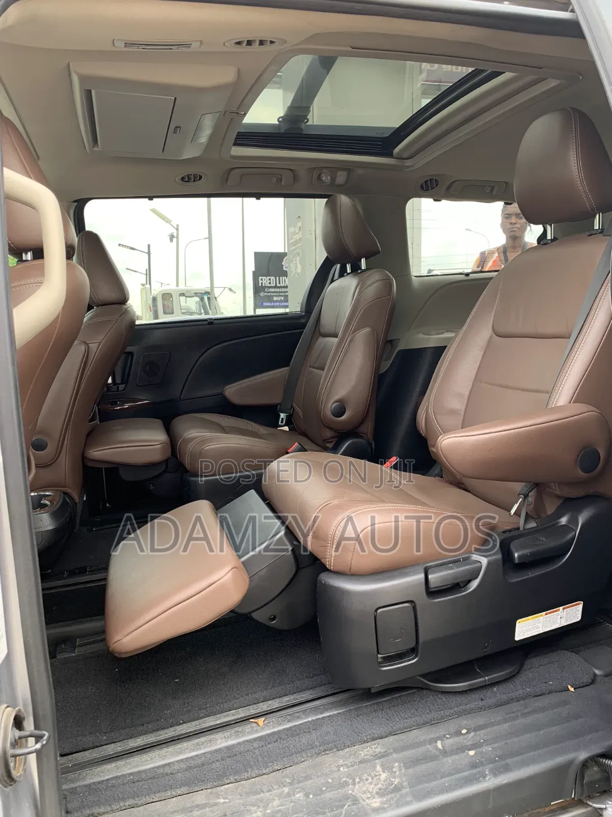 Toyota Sienna 2017 Silver