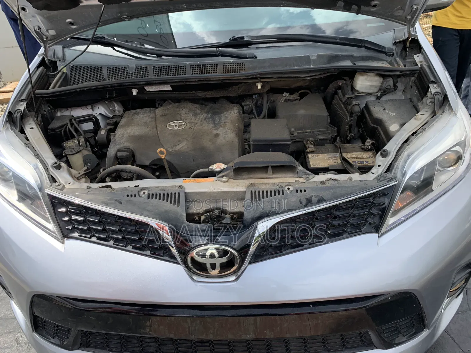 Toyota Sienna 2017 Silver
