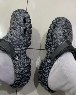 Crocs Clogs – Premium Quality Comfort Slides