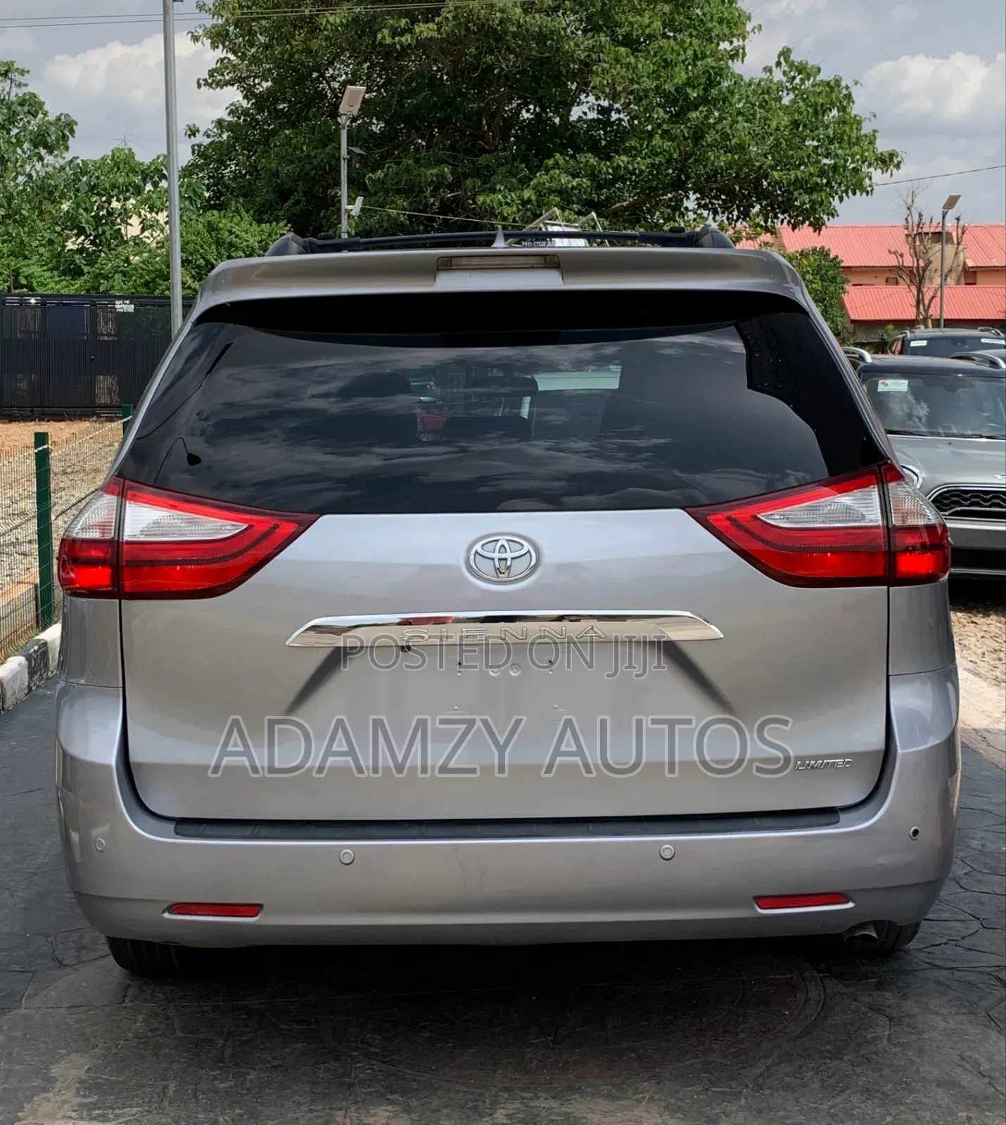 Toyota Sienna 2017 Silver