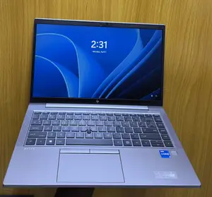 Laptop HP ZBook Firefly G8 16GB Intel Core i5 SSD 512GB