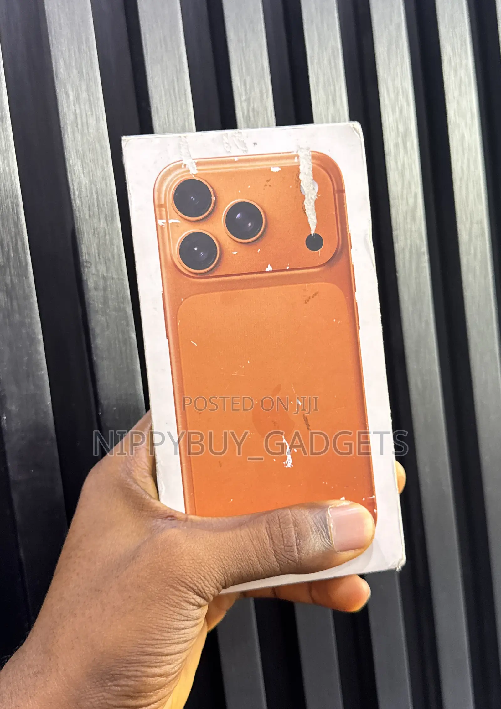 New Apple iPhone 17 Pro 1 TB Orange