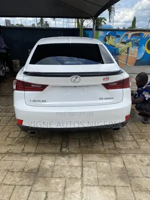 Lexus IS 200t 2016 White