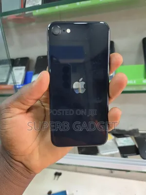 Apple iPhone SE (2022) 64 GB Blue