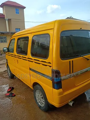Suzuki Every 2005 Yellow