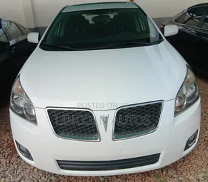 Pontiac Vibe 2.4 4WD 2009 White