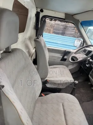 Volkswagen Transporter 2005 White
