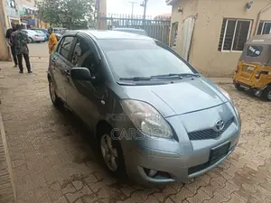 Toyota Yaris 2009 Gray