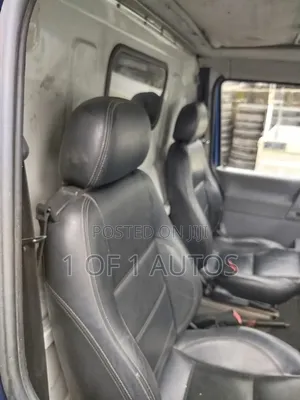 Volkswagen Transporter 2005 Yellow