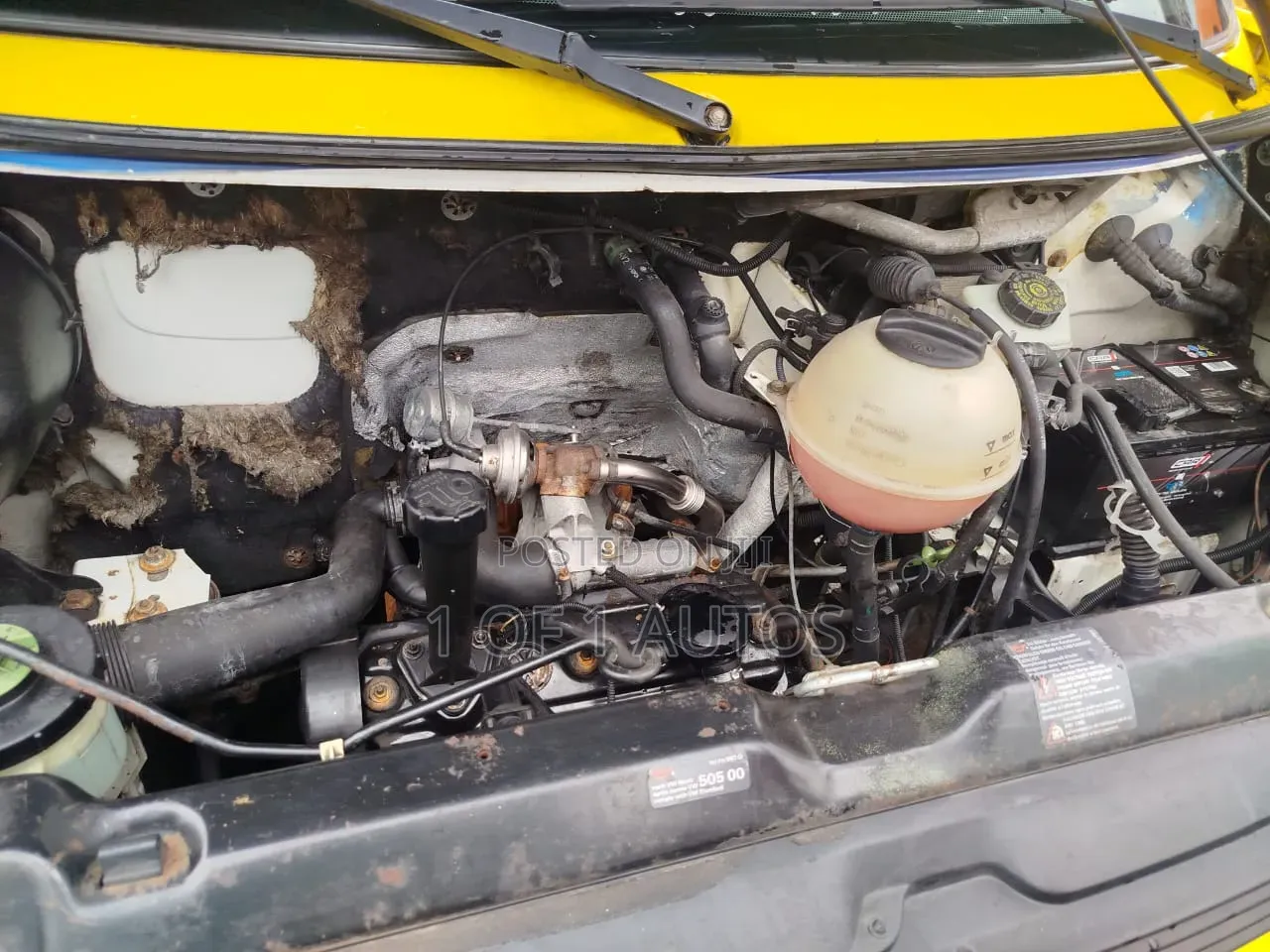 Volkswagen Transporter 2005 Yellow