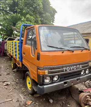 Toyota Dyna 150 Direct Hand Petrol Engine