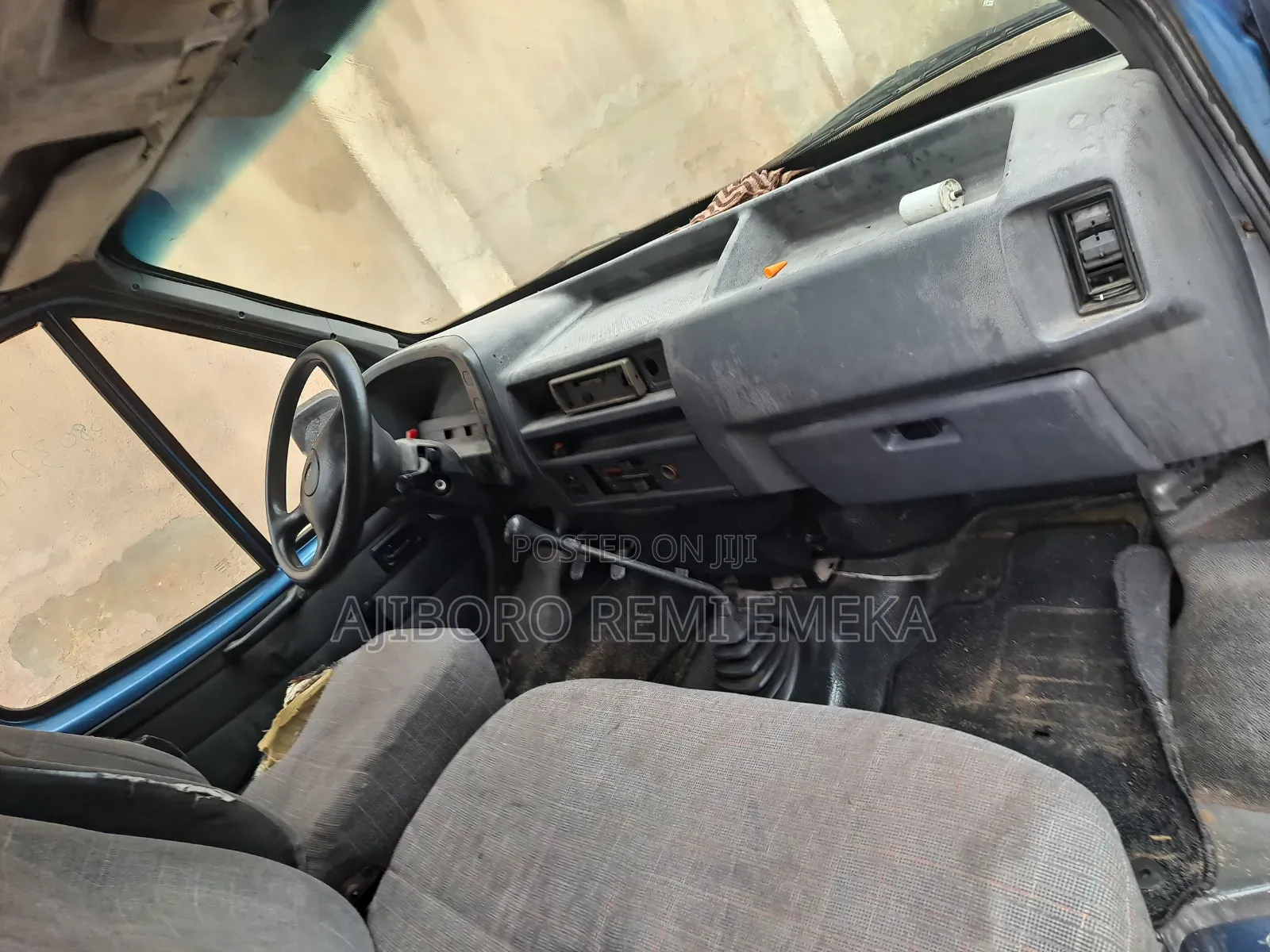Ford Transit 2000 Blue