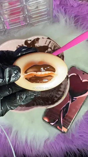 Hot Choco Gloss