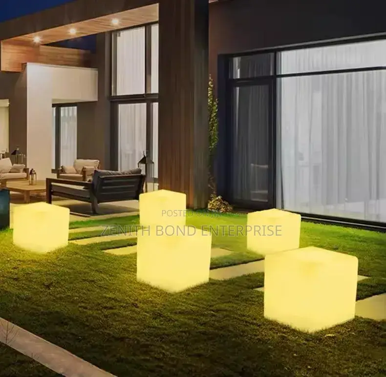 Flook Lamp
