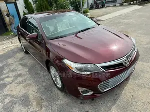 Toyota Avalon XLE 4dr Sedan (3.5L 6cyl 6A) 2015 Maroon