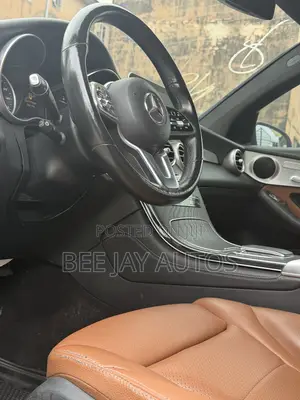 Mercedes-Benz GLC-Class 2020 Red