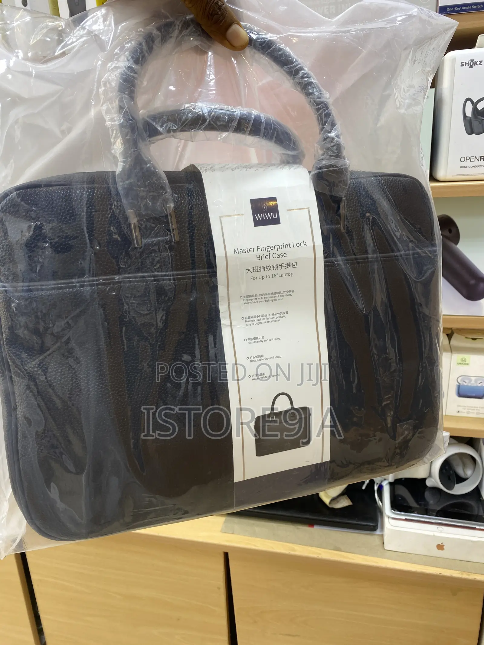 Wiwu Fingerprint Lock Brief Case