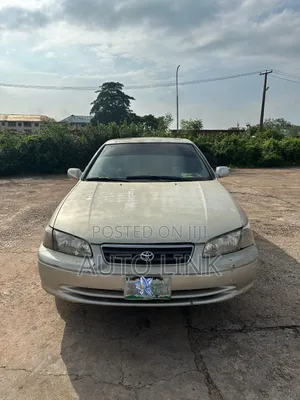 Toyota Camry LE 4dr Sedan (2.2L 4cyl 4A) 2001 Silver