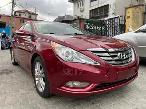 Hyundai Sonata Limited Sedan FWD (2.4L 4cyl 6A) 2013 Red
