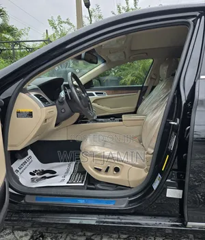 Hyundai Genesis 2016 Black
