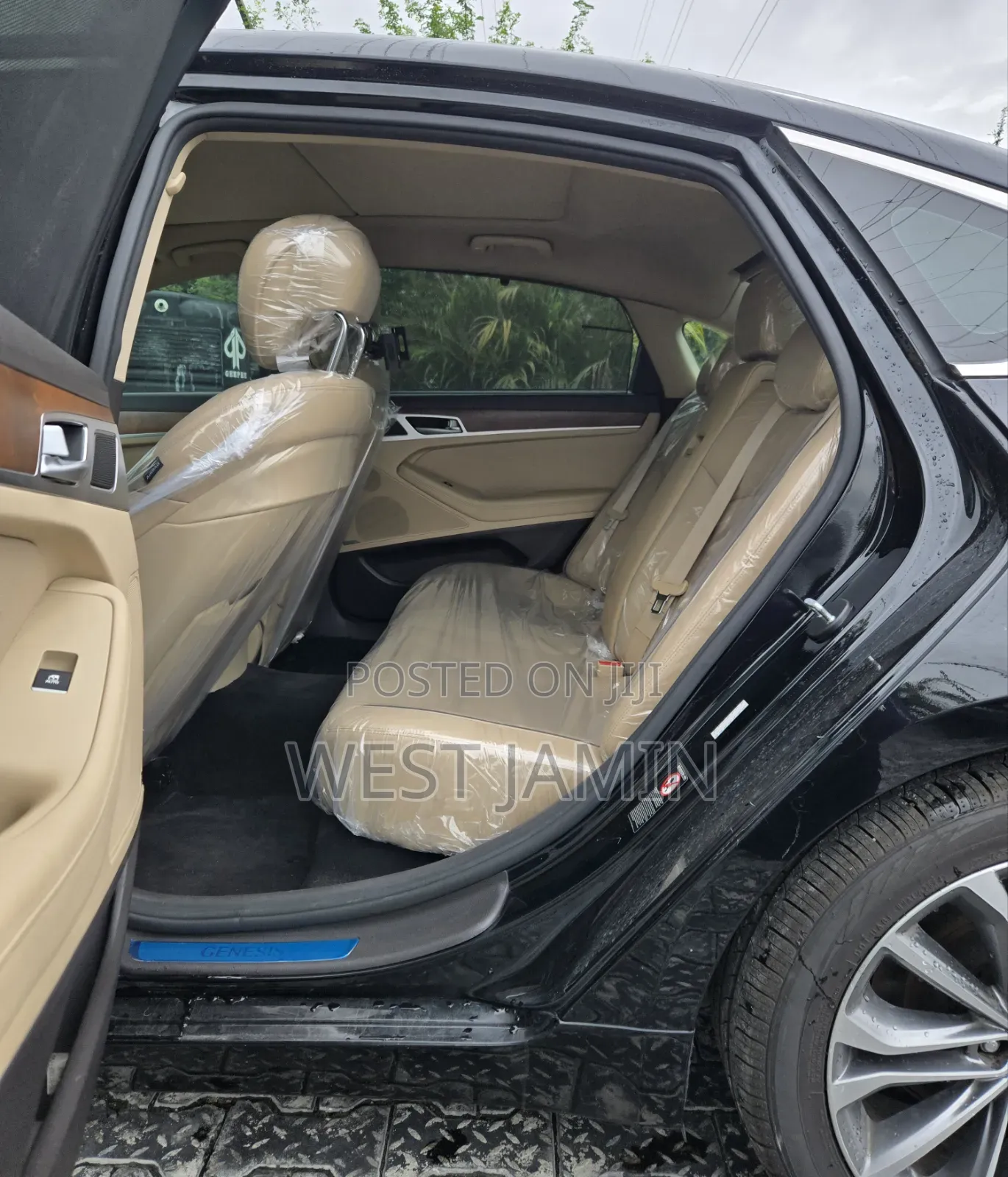 Hyundai Genesis 2016 Black