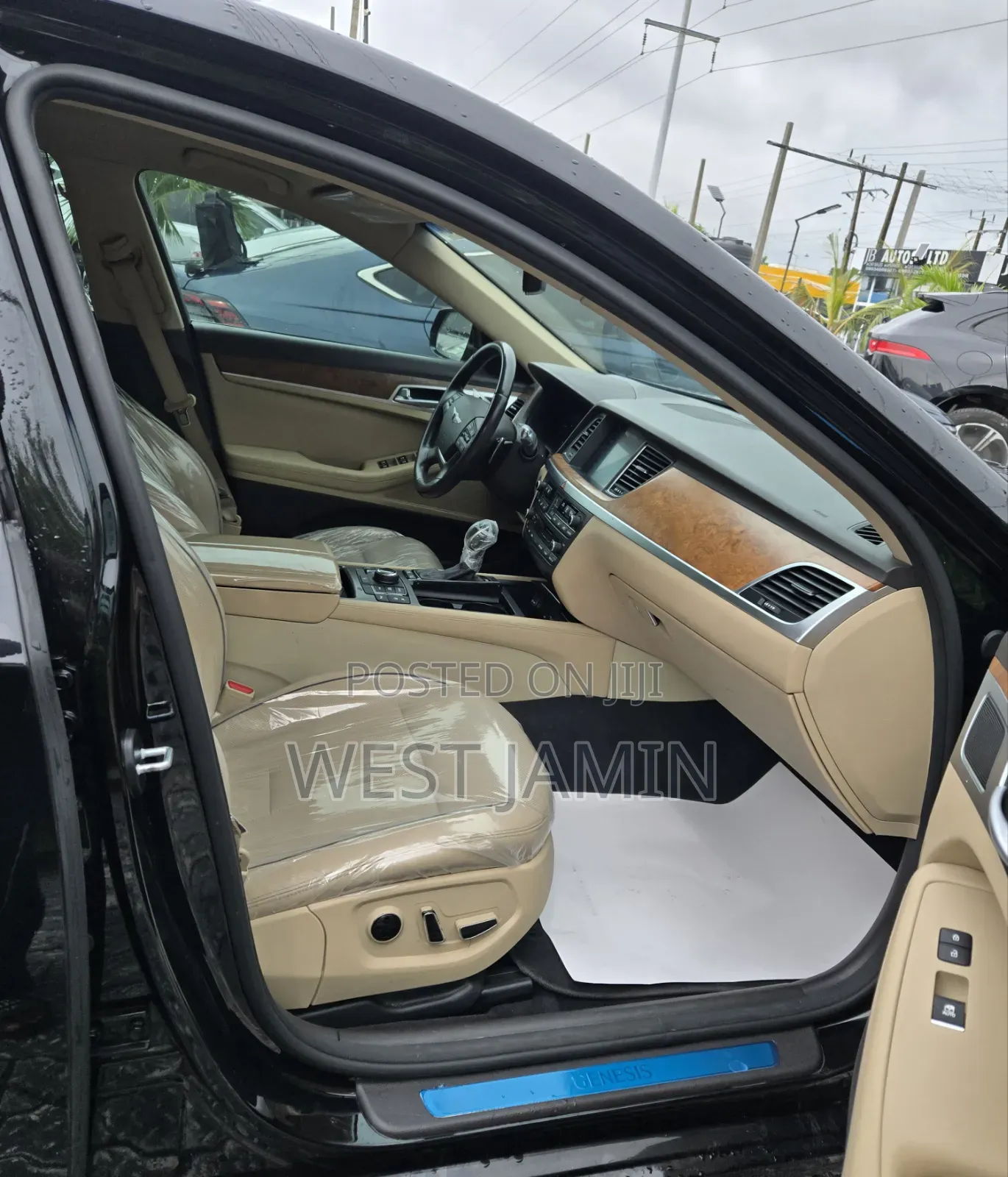 Hyundai Genesis 2016 Black