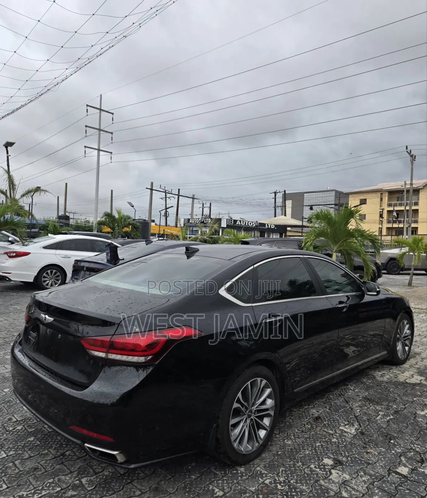 Hyundai Genesis 2016 Black