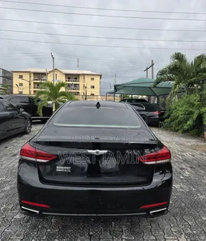 Hyundai Genesis 2016 Black