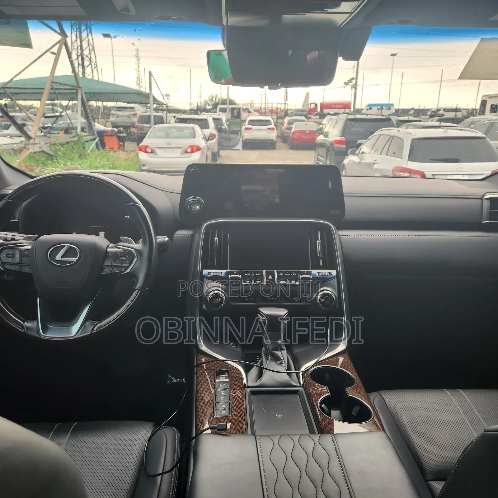 Lexus LX 600 2023 Gold