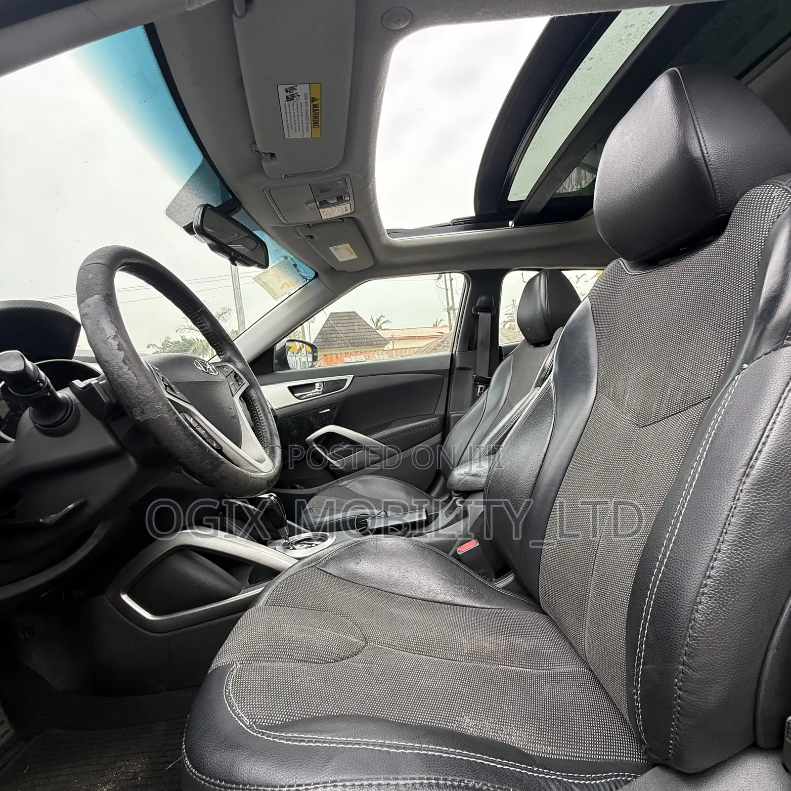 Hyundai Veloster Automatic 2012 Black