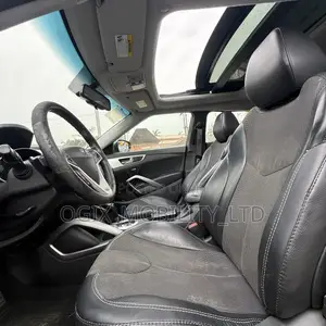 Hyundai Veloster Automatic 2012 Black