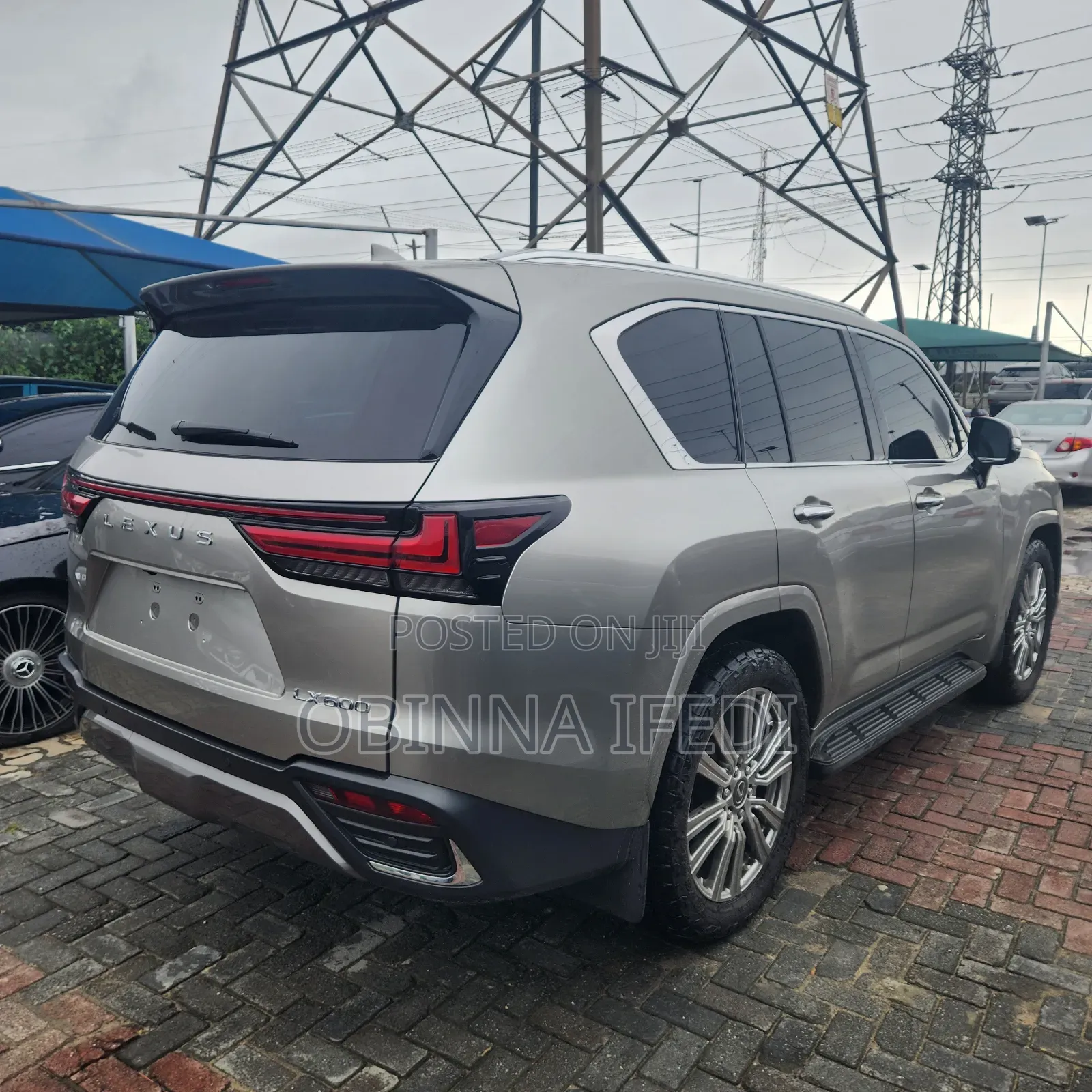 Lexus LX 600 2023 Gold