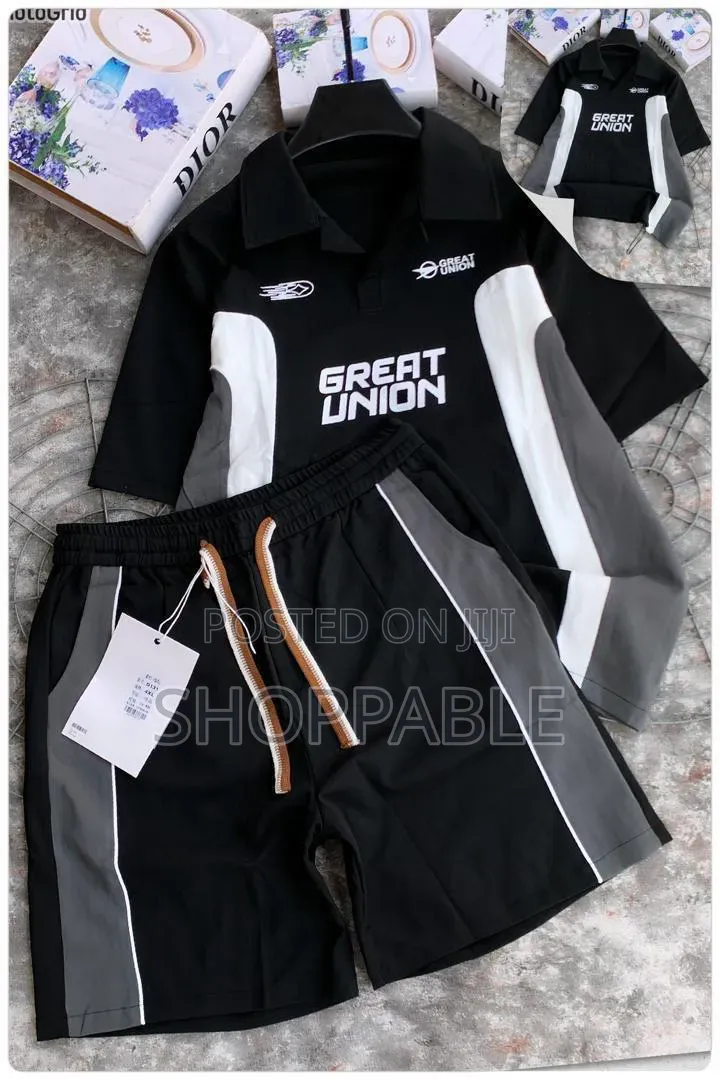Unique Men's Up and Down Short
