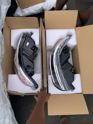 Headlights Explorer 2020 Charger Type