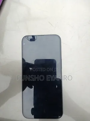 Apple iPhone 16e 128 GB Gray