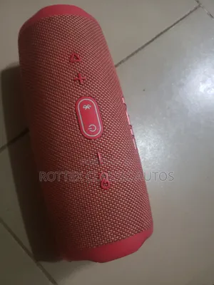 JBL Charge 5