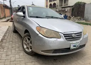 Hyundai Elantra 2009 Silver