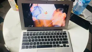 Laptop Apple MacBook 2012 4GB Intel Core i5 HDD 60GB
