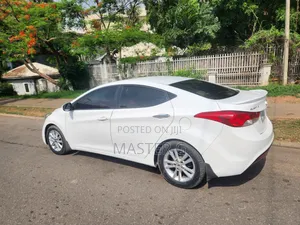 Hyundai Elantra 2013 White