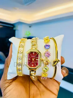 Female Watch Set With Bangle