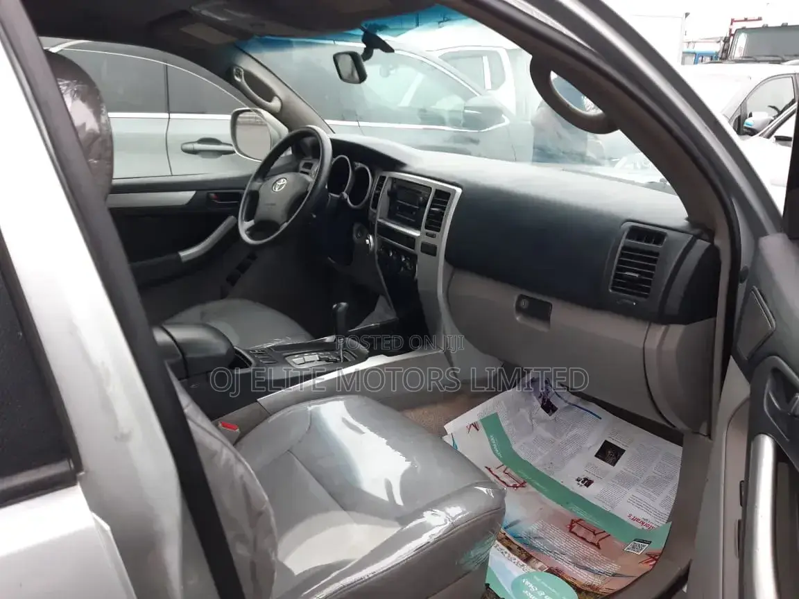 Toyota 4-Runner 2005 Silver