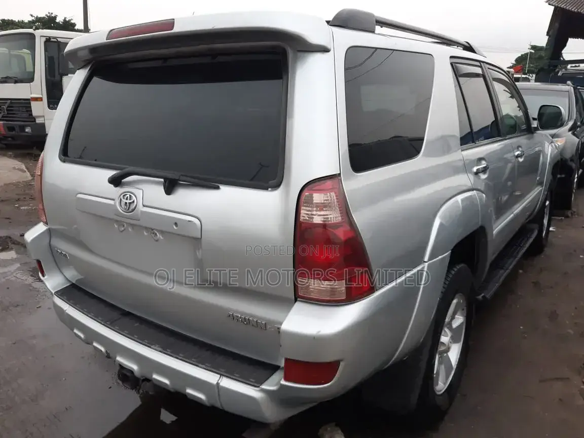 Toyota 4-Runner 2005 Silver