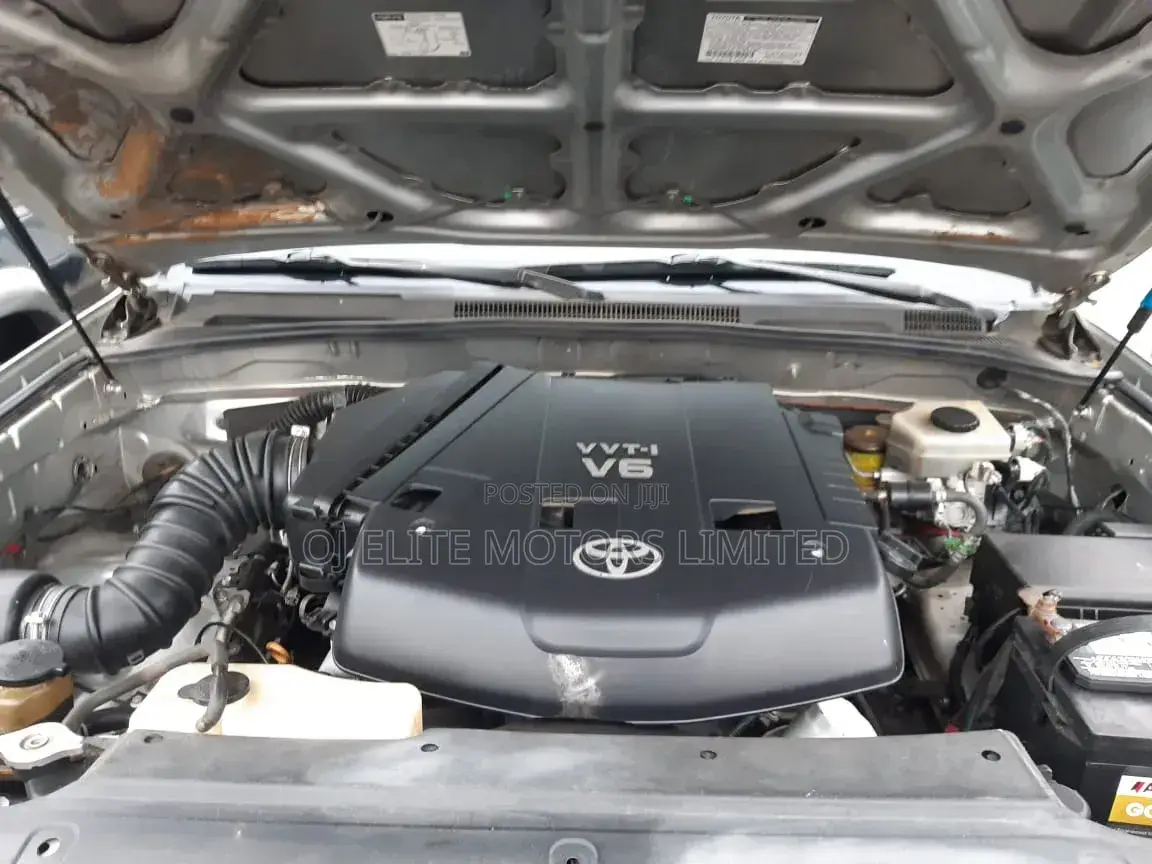 Toyota 4-Runner 2005 Silver