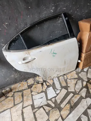Back Right Door Es350 2015