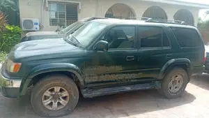 Toyota 4-Runner 2002 Green