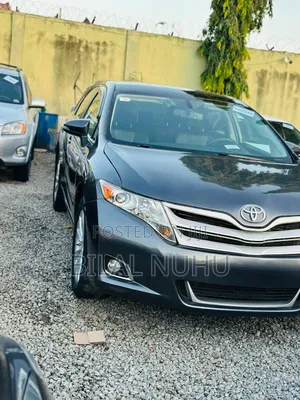 Toyota Venza XLE 2016 Black