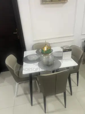 4 Seater Dinning Table Set With Chairs