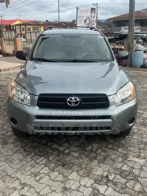 Toyota RAV4 1.8 2007 Green